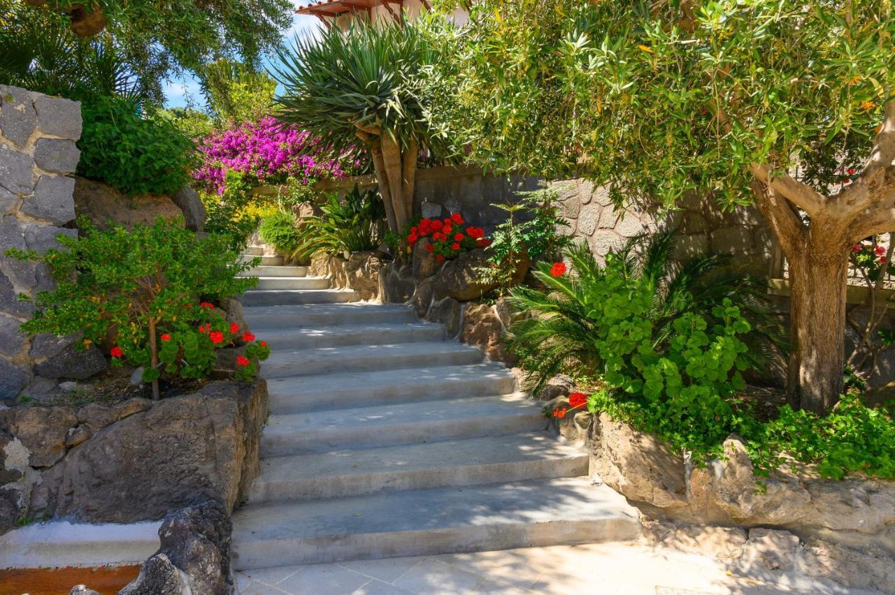 Bed & Breakfast Sorgeto Garden